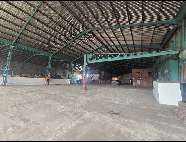 5,600M² FACTORY TO LET IN ANDERBOLT
